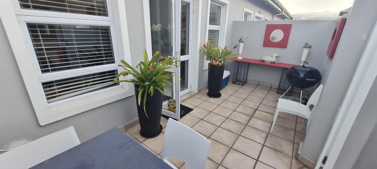 Knysna Oyster Apartment ภายนอก รูปภาพ